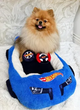 Hot Wheels Plush Car Pet Bed for Dogs and Cats - Blue Themed With Toy Steering Wheel and Tire, Comfortable Car Design