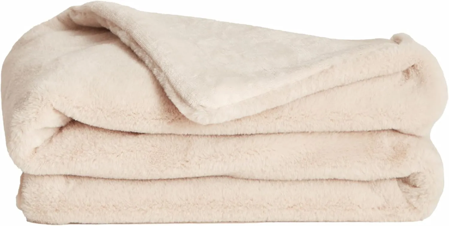 UnHide Lil Pet Marsh - Faux Fur Pet Blanket - Extra Soft, Lightweight, Durable Pet Blanket - Machine Washable - for Bed Cover, Couch Protection, and Crate Comfort - Beige Bear, 34 x 44